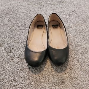 Ballet flats